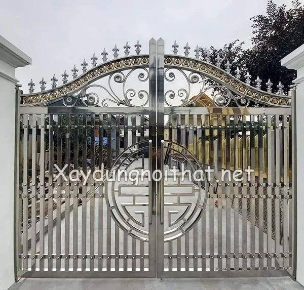 Mẫu cửa cổng inox 2 cánh thẩm mỹ