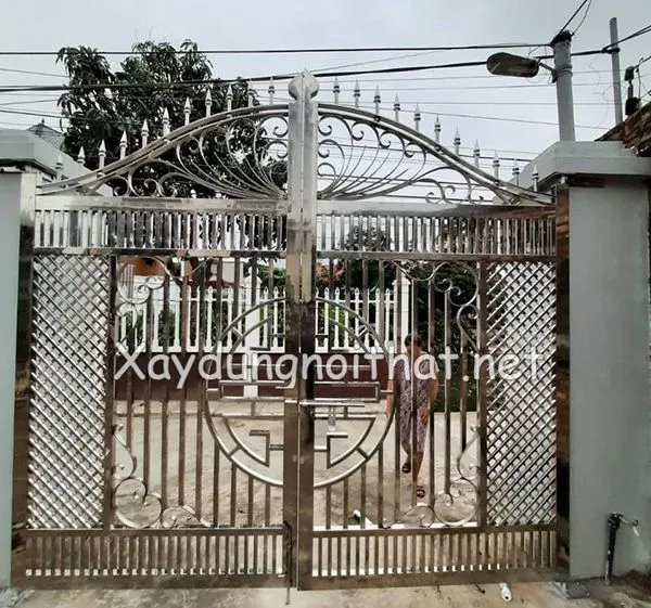 Mẫu cửa cổng inox 2 cánh đẹp