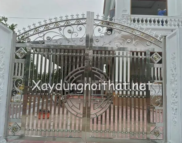 Mẫu cửa cổng inox 2 cánh đẹp