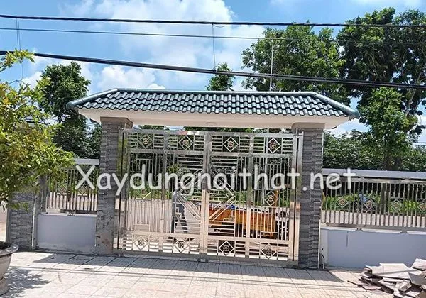 Mẫu cổng hàng rào inox cho nhà vùng quê