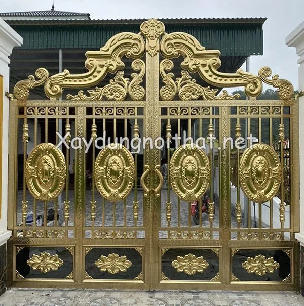 Mẫu cửa cổng inox mạ màu sang trọng