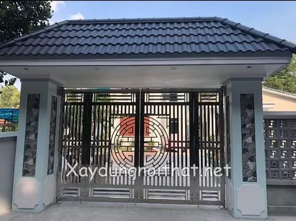 Cửa cổng inox 4 cánh đơn giản hiện đại