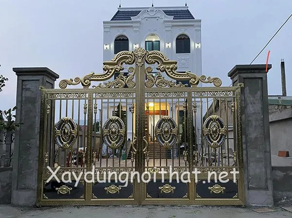 Mẫu cổng inox mạ màu nhà biệt thự