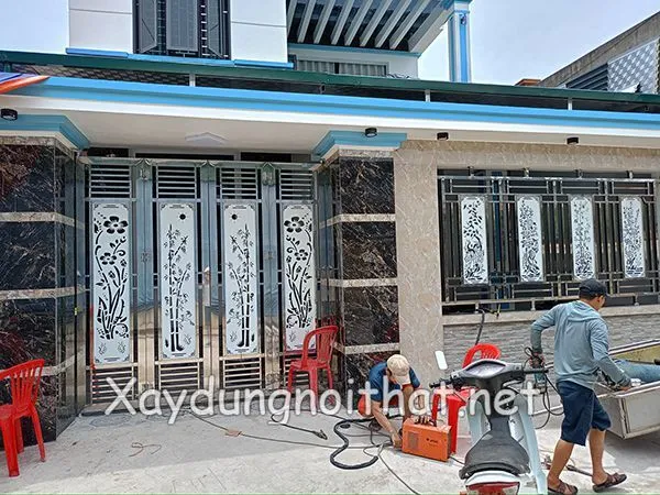 Thi công lắp đặt cổng hàng rào inox cnc