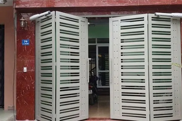 Cửa cổng lùa sắt hộp