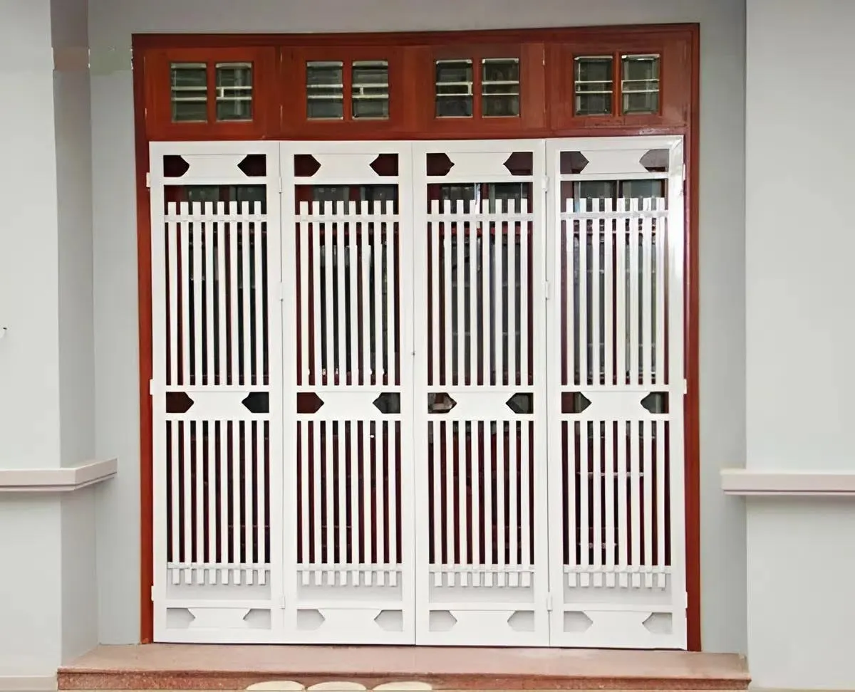 Cửa cổng sắt hộp 4 cánh đơn giản