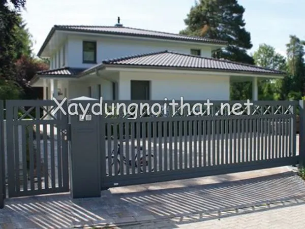 Cửa cổng sắt lùa cho biệt thự phong cách hiện đại