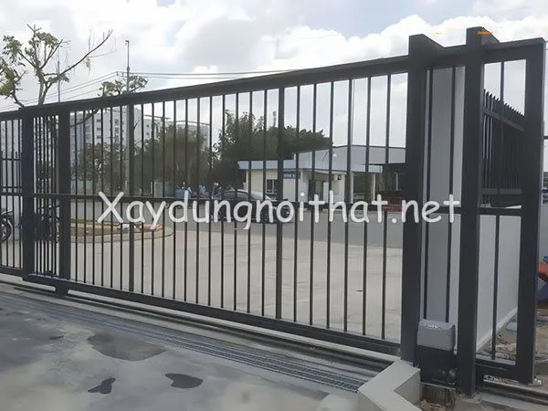 Mẫu cửa cổng sắt lùa tự động