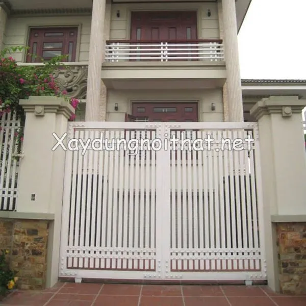 Mẫu cửa cổng sắt lùa nhà phố