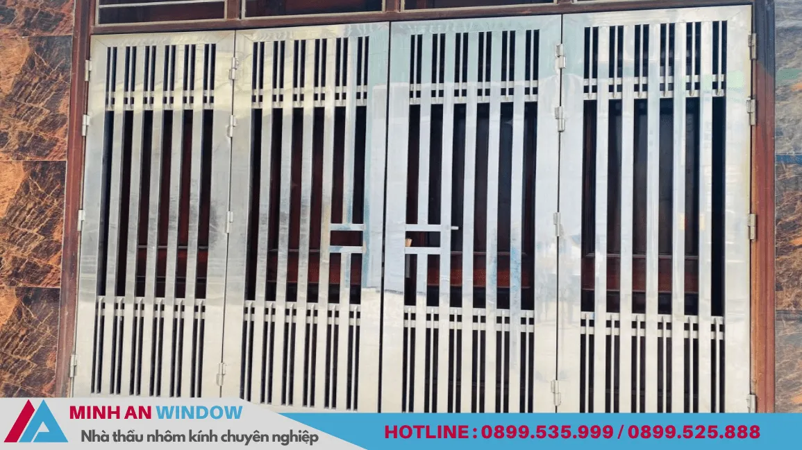 Cửa inox 4 cánh sơn tĩnh điện - Mẫu số 4