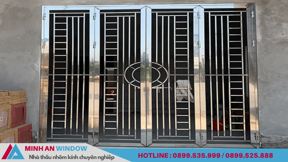 Cửa inox 4 cánh sơn tĩnh điện - Mẫu số 6