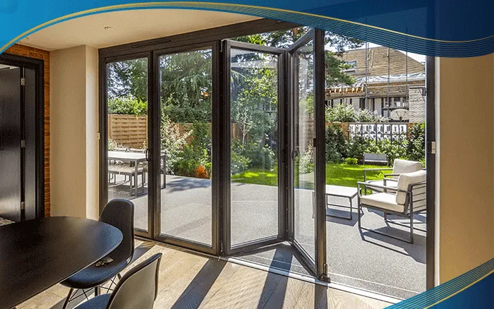 Cửa nhựa lõi thép 4 cánh xếp trượt cách âm màu đen