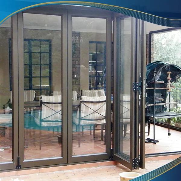 Cửa nhựa lõi thép uPVC 5 cánh xếp trượt tại nhà hàng cao cấp