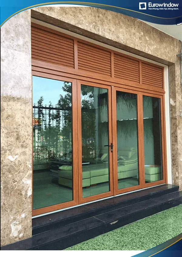 Cửa nhựa lõi thép vân gỗ 4 cánh mở quay