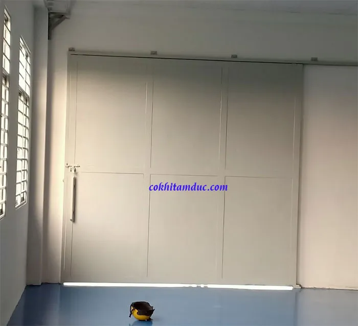 Cửa sắt lùa 1 cánh bịt tôn nhà xưởng