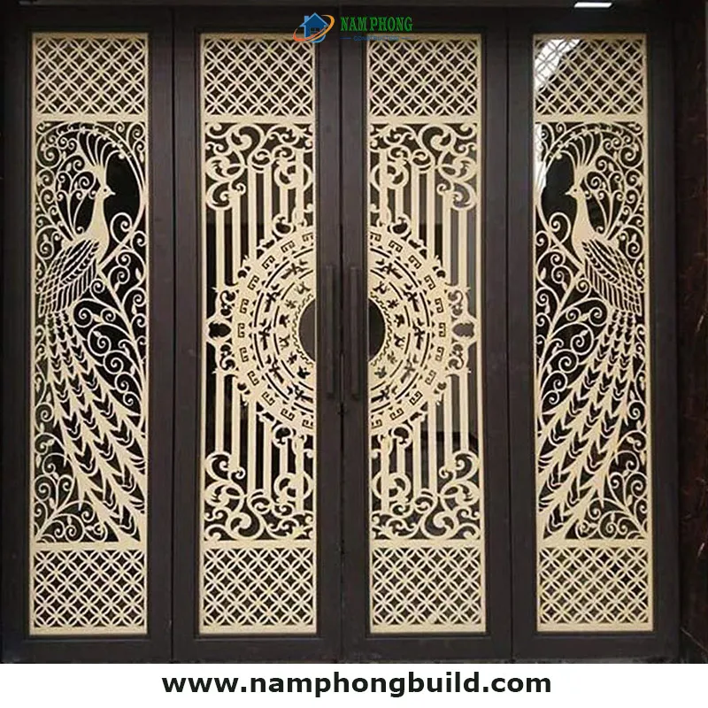 Mẫu cửa sắt mỹ thuật sơn tĩnh điện sang trọng