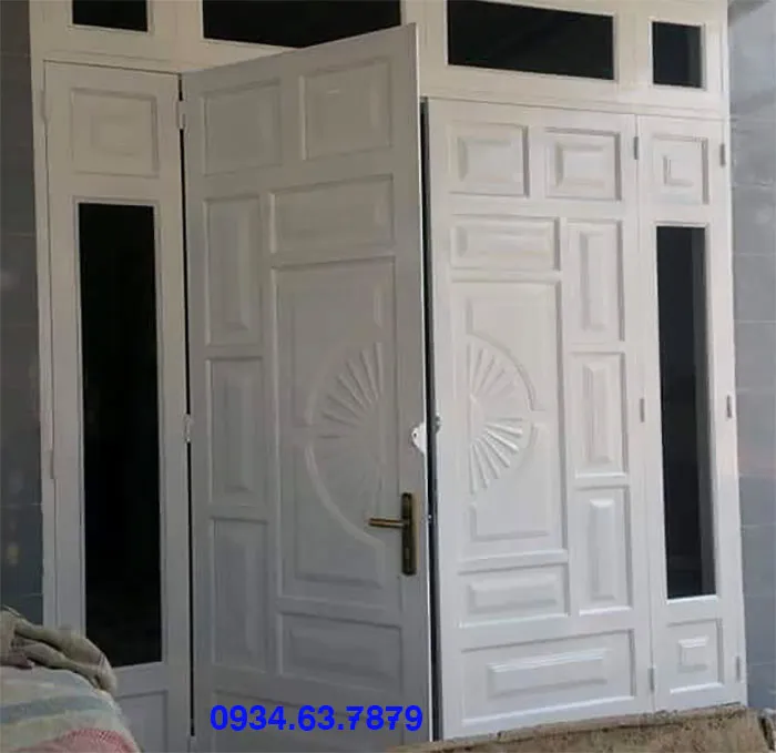 Cửa sắt pano 4 cánh sang trọng