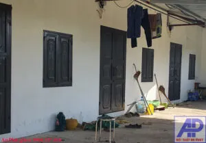 Mẫu cửa ra vào và cửa sổ sắt tôn huỳnh cho phòng trọ