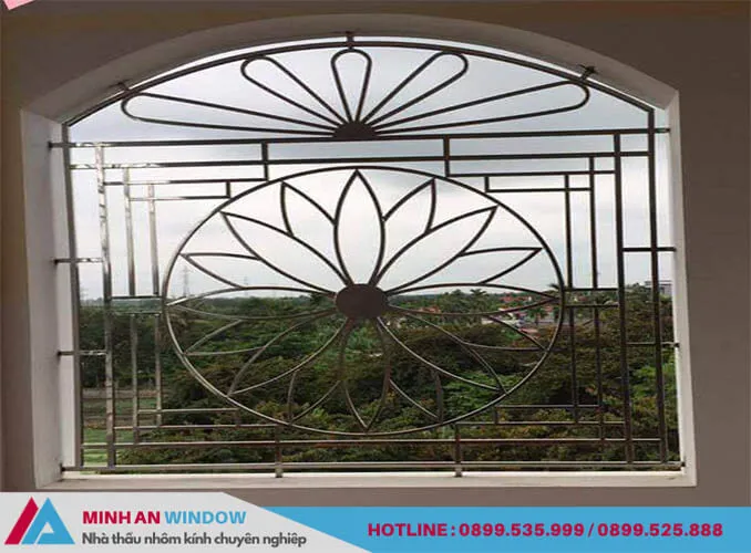 Mẫu cửa sổ inox mái vòm