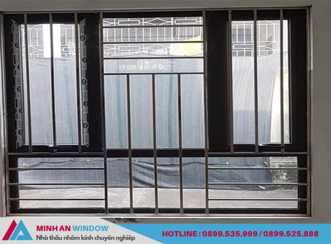 Cửa sổ inox 4 cánh độc đáo