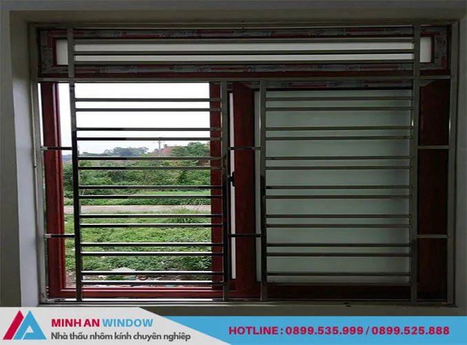 Cửa sổ inox hoa văn ấn tượng