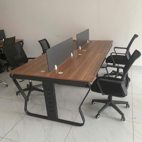 Bàn Làm Việc Chân Sắt Cũ 1m4 X 70cm: Giải Pháp Tối Ưu Cho Không Gian Văn Phòng