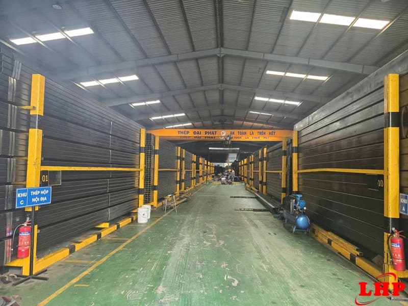 Nhập Khẩu Thép Ống Hàng Đầu Việt Nam: Uy Tín & Chất Lượng Từ Đại Phát Lộc