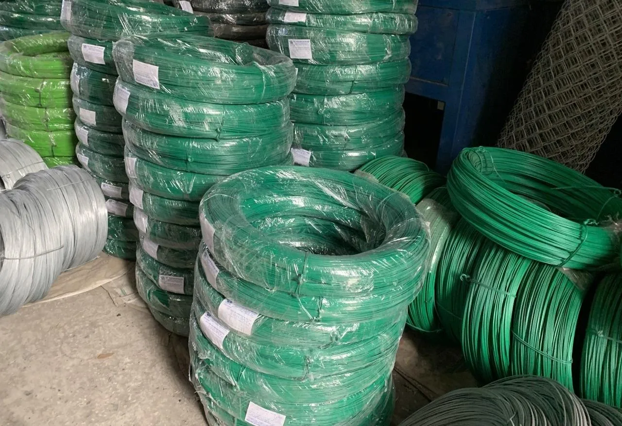 Dây kẽm bọc nhựa