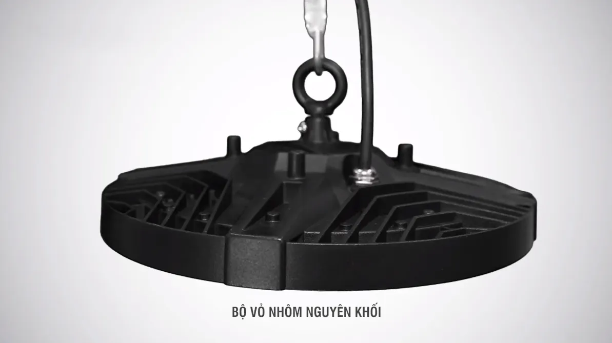 Đèn led cho nhà xưởng ELF1001 Roman với công suất 100W mạnh mẽ