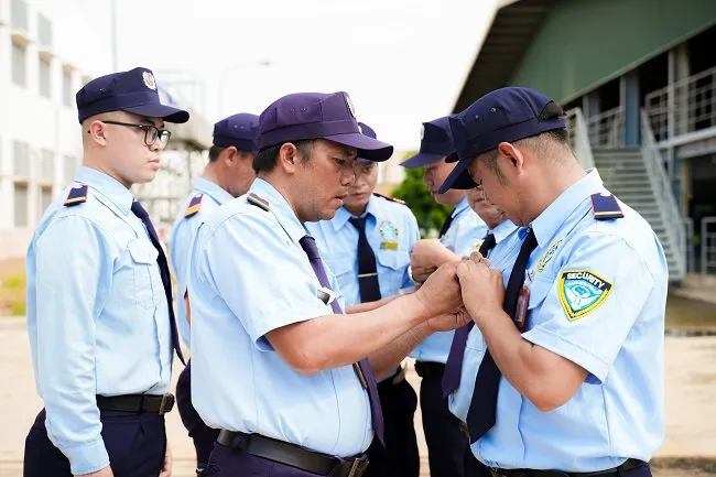 Thuê dịch vụ bảo vệ nhà xưởng uy tín ưu đãi cao 24/24