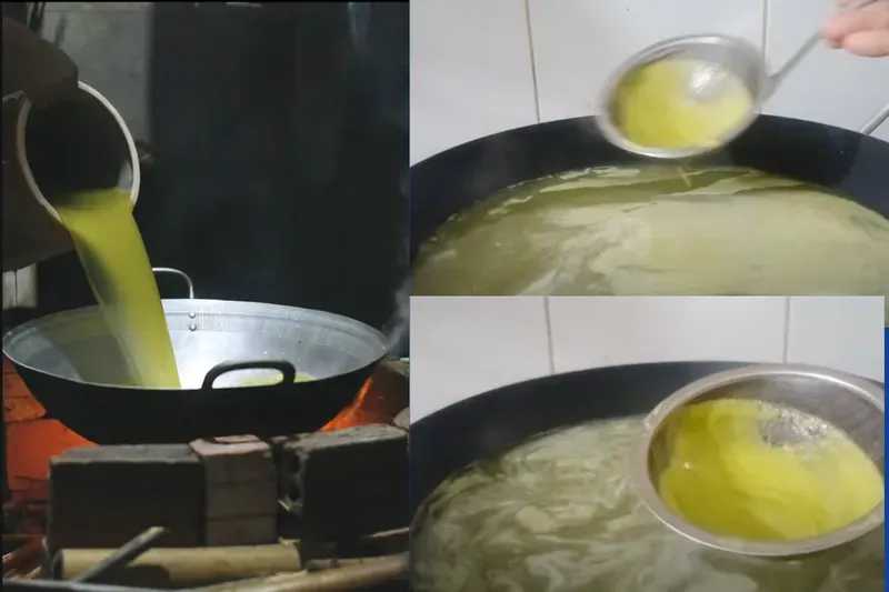 Đun sôi và hớt bọt để làm sạch nước mía trước khi cô đặc