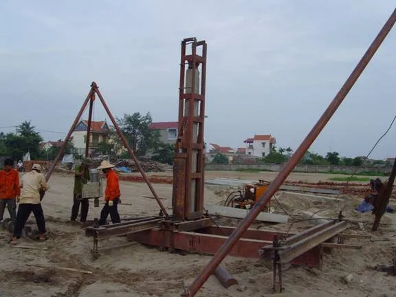 Ép neo cọc bê tông nhà dân giá rẻ tại Hà Nội