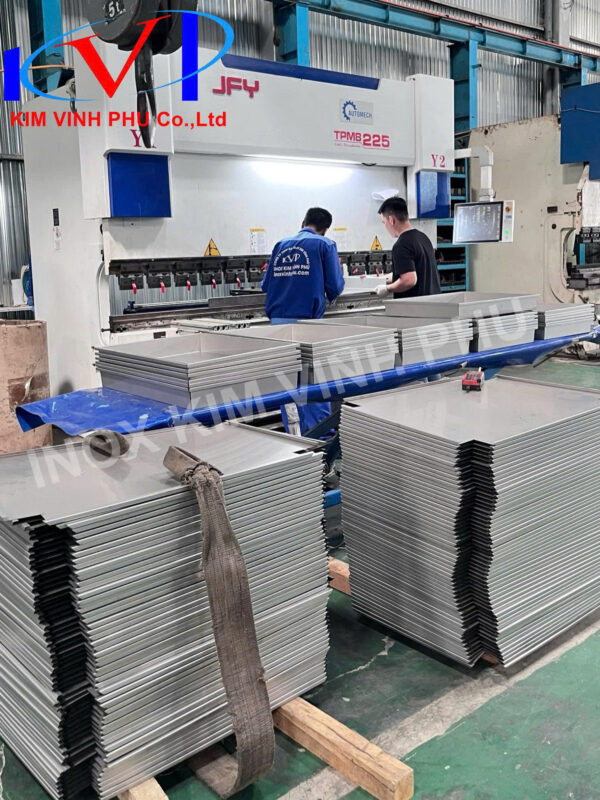 Gia Công Đánh Xước Hairline – Xước No4 Inox: Nâng Tầm Thẩm Mỹ Cho Sản Phẩm