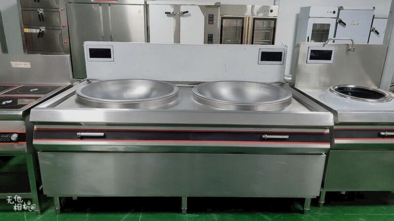 Báo Giá Gia Công Inox 304 Theo Yêu Cầu: Yếu Tố Ảnh Hưởng & Quy Trình Chi Tiết