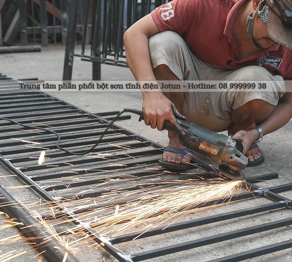 Gia Công Sắt Sơn Tĩnh Điện Chuyên Nghiệp | Cam Kết Chất Lượng