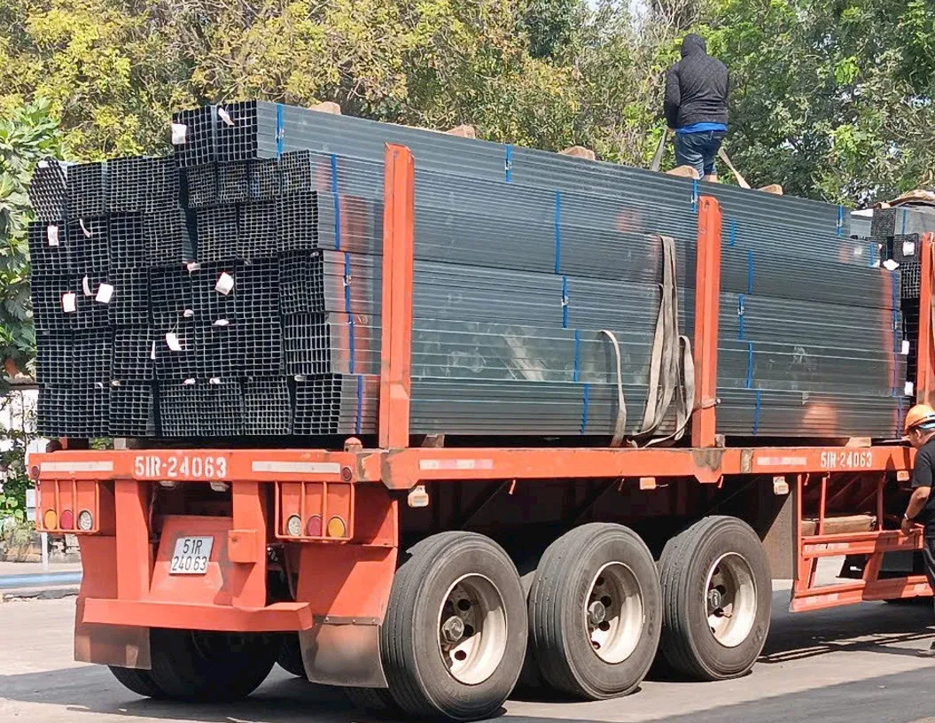 Vận chuyển thép Hòa Phát của Nhà máy LIKI STEEL