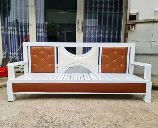 Giường sắt gấp thành ghế