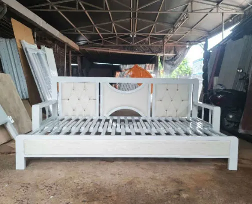2. Giường gấp thành ghế bằng sắt hộp