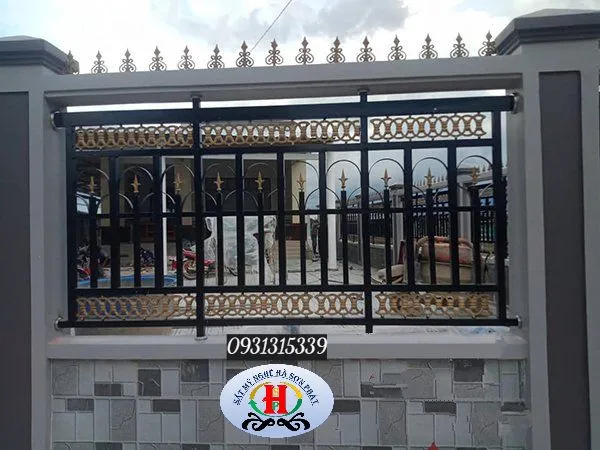 Hàng rào sắt hộp mạ kẽm trơn