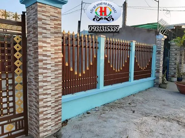 Hàng rào sắt hộp mạ kẽm với nhiều mô hình sáng tạo