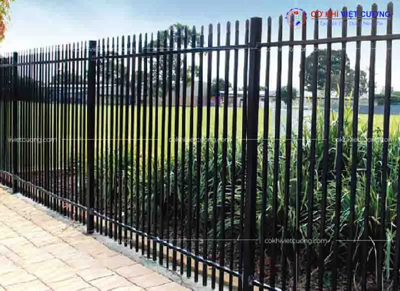 Mẫu hàng rào thép hộp đẹp