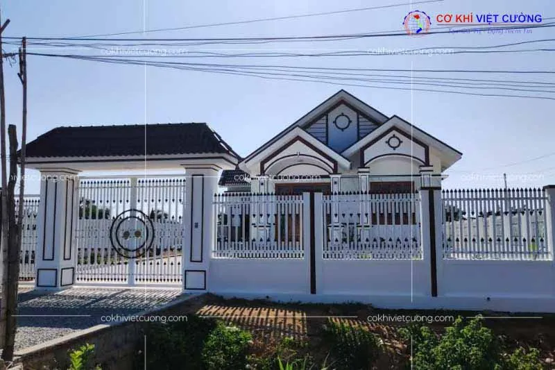 Mẫu hàng rào thép hộp đẹp