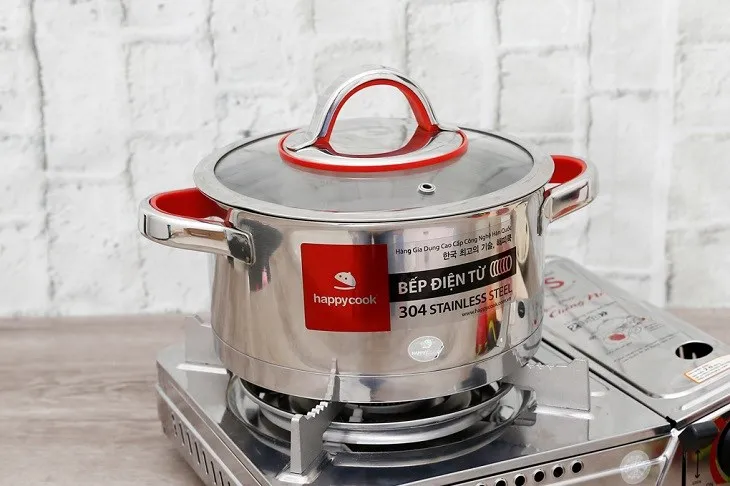 Nồi inox 3 đáy nắp kính 20 cm Happycook HC-20AR có mức giá chỉ 600.000 VNĐ (cập nhật tháng 02/2026, có thể thay đổi theo thời gian)