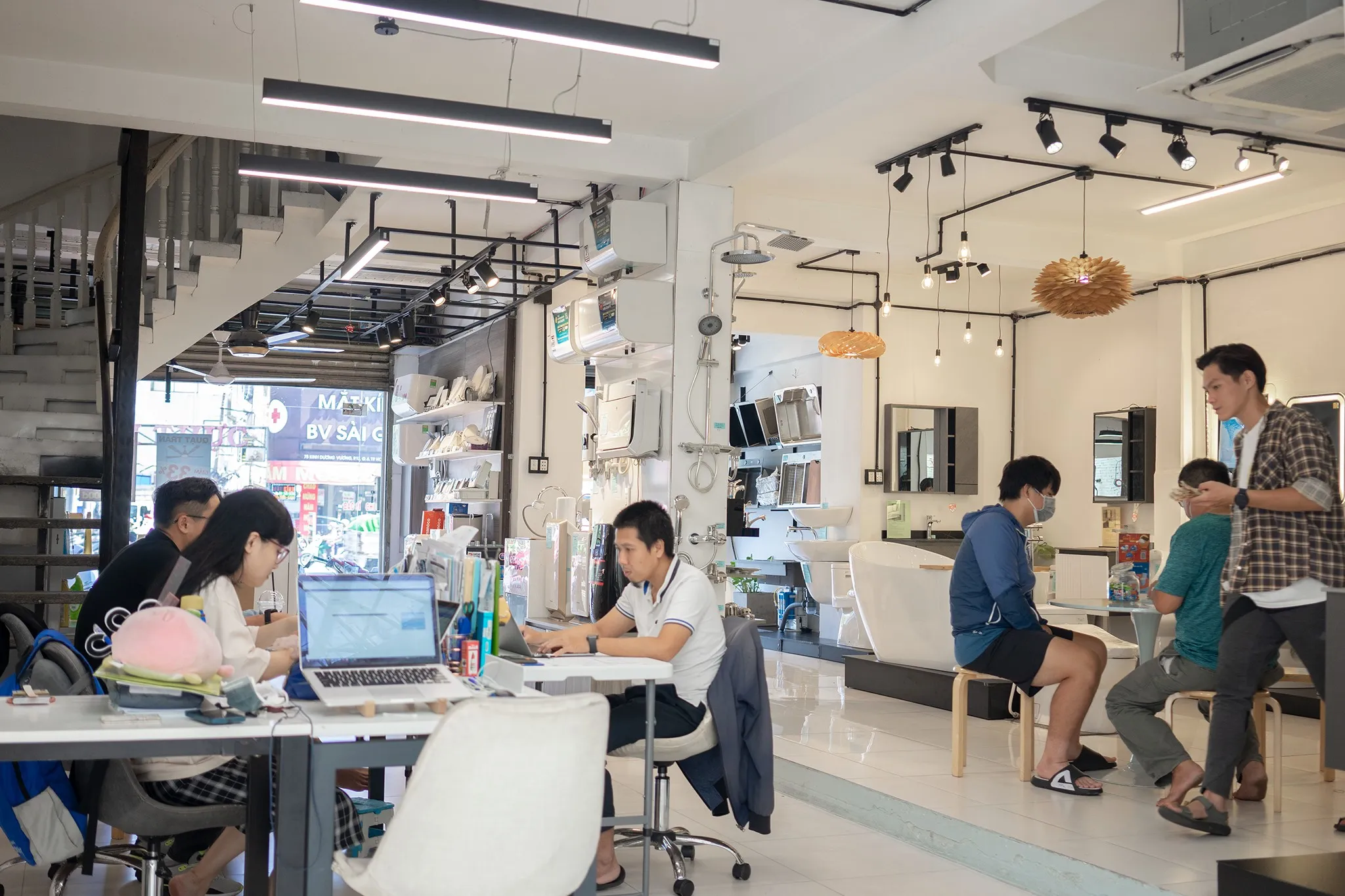 Hita chuyên cung cấp thiết bị vệ sinh INAX và được công nhận là đại lý cấp 1 tại TPHCM