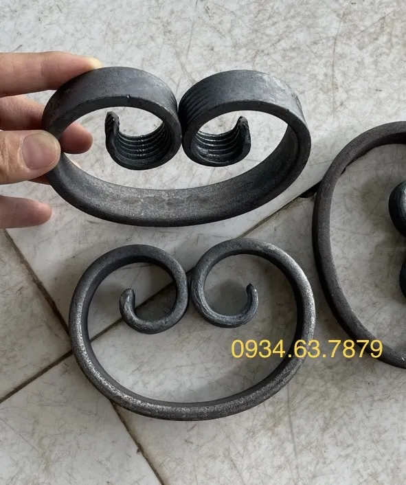 Sắt mỹ thuật hình chữ C từ sắt la