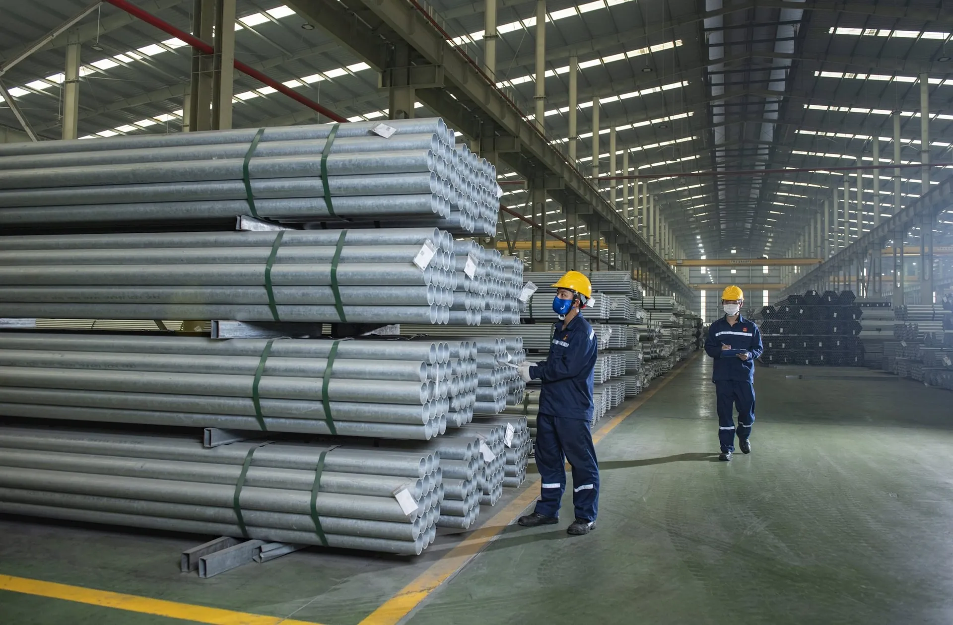 Cổ phiếu ngành thép bứt tốc nhờ hạ tầng