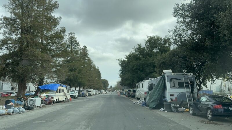 Các Mẫu Cửa Sắt Đẹp Nhất Hiện Nay: Lựa Chọn Hoàn Hảo Cho Ngôi Nhà Của Bạn