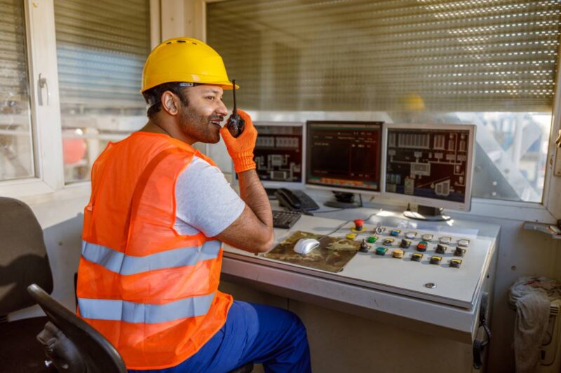 Quản Lý Vận Tải Hàng Hóa Đường Sắt: Tầm Quan Trọng và Giải Pháp Tối Ưu