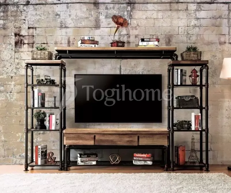 Kệ tivi khung sắt đa năng như một tủ tường chứa đồ, giúp tối ưu không gian phòng khách