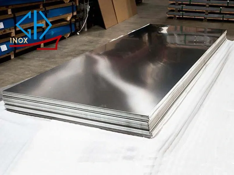 Khổ inox tấm 304 rất đa dạng, cùng với đó là hàng loạt ưu điểm nổi bật về tính thẩm mỹ, khả năng chống ăn mòn, chịu nhiệt,…